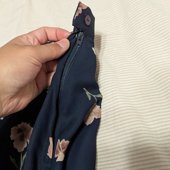 Classic Floral Maxi Skirt - Picture 3 of 4